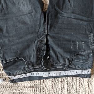 Distressed Carly & Ivy Floods